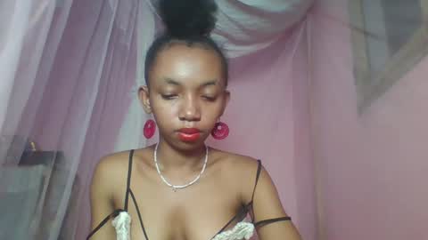 Snapshot of valencia302364 chatting on February 23, 9:59 pm valencia302364 online show from February 23, 9:59 pm