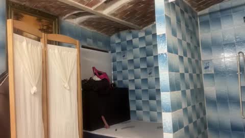 Snapshot of valent1nn chatting on March 24, 2:00 pm Valentin independent Cam Boy online show from March 24, 2:00 pm