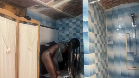 Snapshot of valent1nn chatting on March 26, 8:53 am Valentin independent Cam Boy online show from March 26, 8:53 am