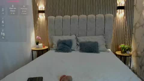 Snapshot of valentina_449340 chatting on June 17, 10:54 pm valentina robertson online show from June 17, 10:54 pm