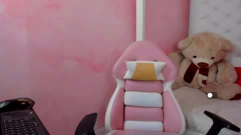 VALENTINA  online show from April 30, 3:35 am