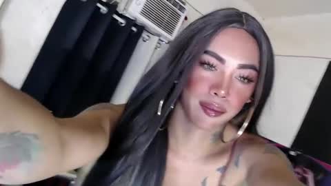 Snapshot of valentina_goddess_tsxxx chatting on January 14, 11:27 pm Amanda online show from January 14, 11:27 pm