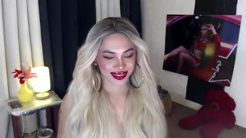 Snapshot of valentina_goddess_tsxxx chatting on February 21, 11:22 am Amanda online show from February 21, 11:22 am