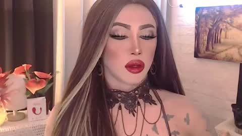 Snapshot of valentina_goddess_tsxxx chatting on September 17, 2:57 am Amanda online show from September 17, 2:57 am