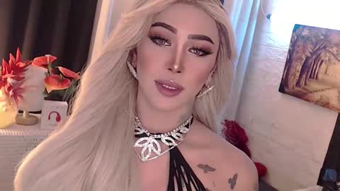 Snapshot of valentina_goddess_tsxxx chatting on September 30, 1:54 am Amanda online show from September 30, 1:54 am