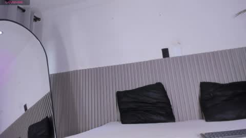 Snapshot of valentina_lux1 chatting on April 20, 7:26 pm Valentina online show from April 20, 7:26 pm