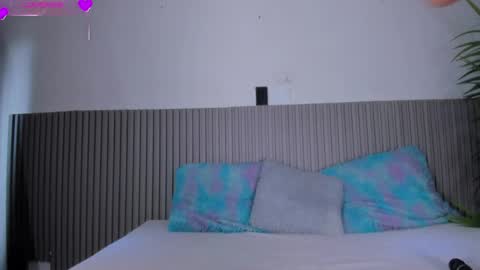 Snapshot of valentina_lux1 chatting on May 1, 7:18 pm Valentina online show from May 1, 7:18 pm