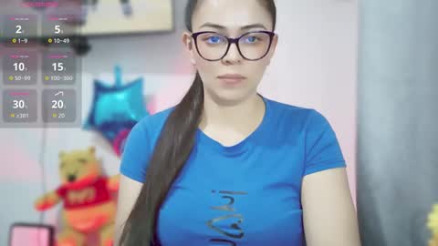 Snapshot of valentina_nappi96 chatting on December 19, 1:56 am VALE online show from December 19, 1:56 am