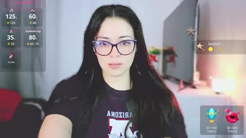 Snapshot of valentina_nappi96 chatting on February 19, 5:14 am VALE online show from February 19, 5:14 am