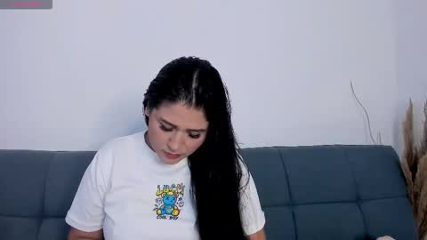 valentina_owens online show from December 1, 8:36 pm