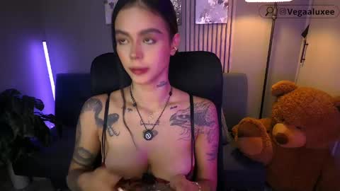 Val online show from May 11, 3:07 pm