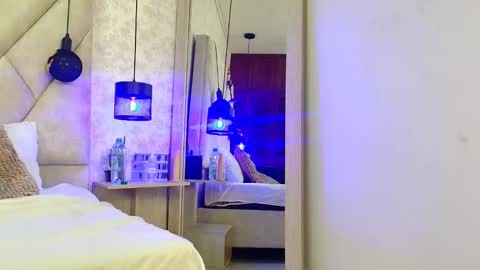 Ana online show from October 21, 5:57 pm