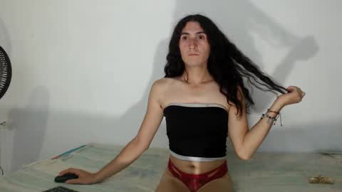 Snapshot of valentinafoxv chatting on September 21, 12:12 am valentina online show from September 21, 12:12 am