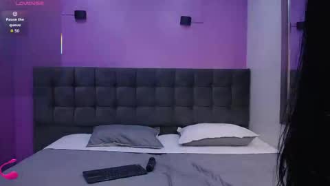 ValentinaJaramilloo online show from October 31, 1:23 pm