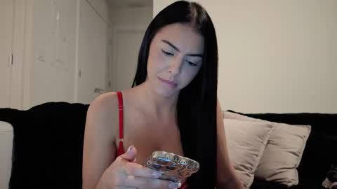 Snapshot of valentinarosexox chatting on February 28, 9:10 am Valentina Rose 3 online show from February 28, 9:10 am