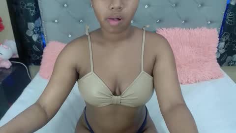 Snapshot of valentinavega18x chatting on March 12, 1:01 am valentina vega online show from March 12, 1:01 am