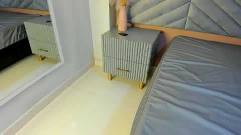 Snapshot of valentine_mia_ chatting on February 14, 7:10 pm Mia online show from February 14, 7:10 pm