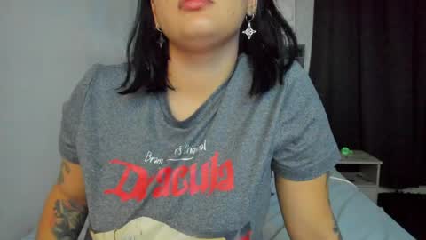 valentinehells online show from April 2, 1:58 am