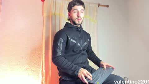 valentino online show from December 21, 12:53 am