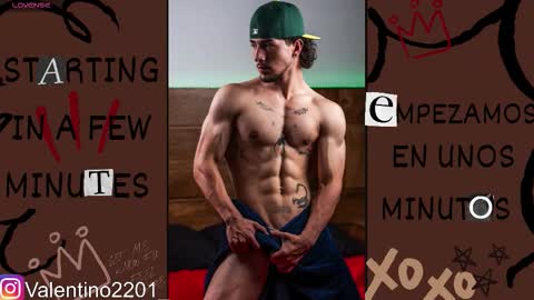 valentino online show from December 22, 3:47 am