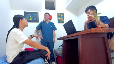 Nick online show from February 10, 2:21 pm