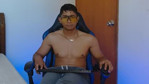 Mistery Guy online show from February 11, 12:54 pm