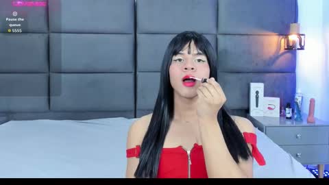 valentino moon online show from November 21, 2:32 am