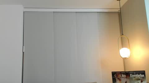 Snapshot of valentinocerati chatting on December 6, 5:53 am ValentinoCerati online show from December 6, 5:53 am