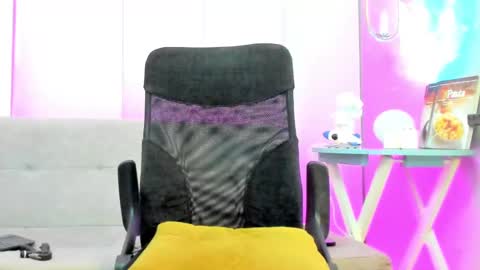 Snapshot of valentinocerati chatting on January 23, 6:17 am ValentinoCerati online show from January 23, 6:17 am