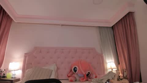 Snapshot of valentoro1 chatting on February 9, 11:25 am Vale Toro online show from February 9, 11:25 am