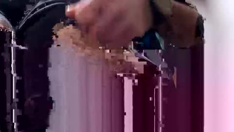 Snapshot of valeri25011983 chatting on March 6, 12:09 pm valeri online show from March 6, 12:09 pm