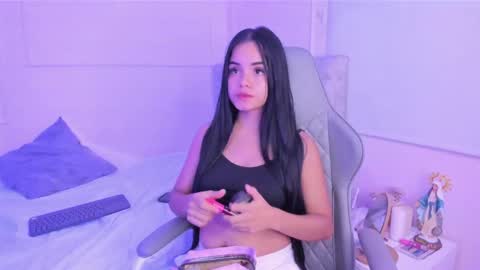 Snapshot of valeri_10 chatting on May 5, 10:34 am valeri_10 online show from May 5, 10:34 am