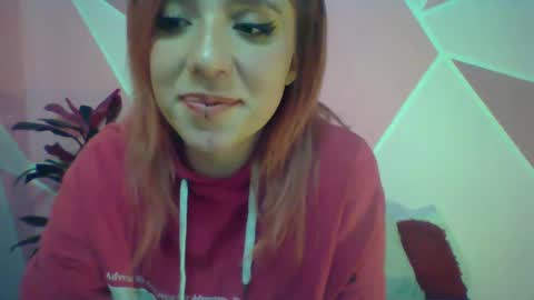 Snapshot of valeri_cove chatting on January 18, 5:37 pm Valeri Cove online show from January 18, 5:37 pm