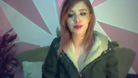 Snapshot of valeri_cove chatting on January 30, 7:18 am Valeri Cove online show from January 30, 7:18 am