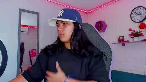 valeri_harpers4 online show from October 1, 4:24 pm