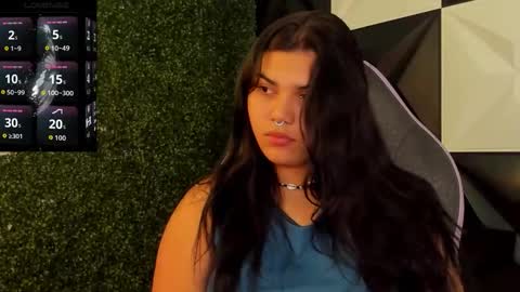 valeri_harpers4 online show from March 27, 4:29 am