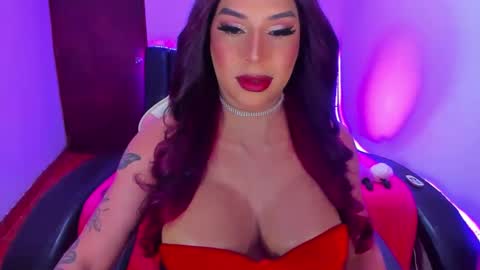 Snapshot of valeri_hilton chatting on September 19, 11:27 pm valeri_hilton online show from September 19, 11:27 pm