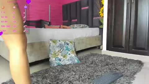 Snapshot of valeri_hurtado chatting on March 7, 3:08 am Valeria online show from March 7, 3:08 am