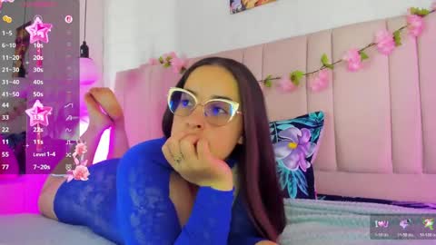 Snapshot of valeri_sotoo chatting on March 30, 1:45 pm valeri_sotoo online show from March 30, 1:45 pm