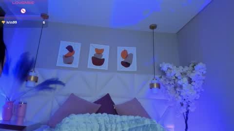 valeria_carter_ online show from November 11, 10:10 pm