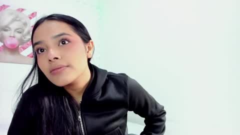 Snapshot of valeria_miller69 chatting on April 11, 2:43 pm valeria_miller69 online show from April 11, 2:43 pm