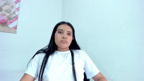 Snapshot of valeria_miller69 chatting on April 23, 5:37 pm valeria_miller69 online show from April 23, 5:37 pm