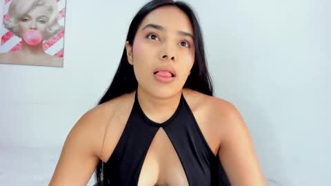 Snapshot of valeria_miller69 chatting on May 15, 4:14 pm valeria_miller69 online show from May 15, 4:14 pm