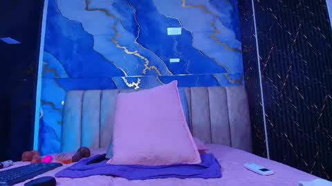 Snapshot of valeria_rioss chatting on April 24, 7:27 pm Valeria online show from April 24, 7:27 pm