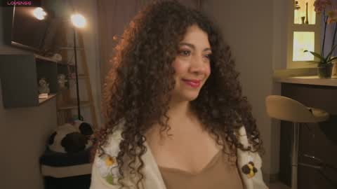 Snapshot of valeria_rosses chatting on June 1, 10:55 pm Valeria online show from June 1, 10:55 pm