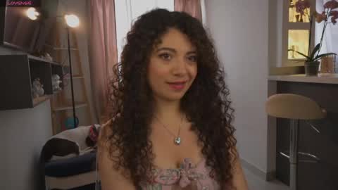 Snapshot of valeria_rosses chatting on June 2, 7:27 pm Valeria online show from June 2, 7:27 pm