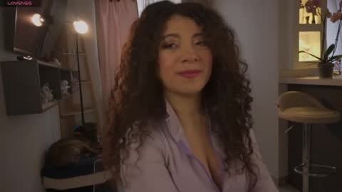 Snapshot of valeria_rosses chatting on June 7, 8:34 pm Valeria online show from June 7, 8:34 pm