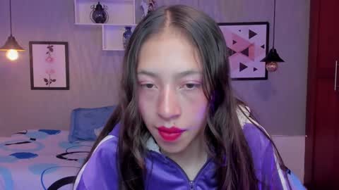 Snapshot of valeria_rossi7 chatting on February 17, 2:37 pm Valeria online show from February 17, 2:37 pm