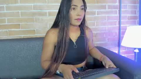 valeria_rua online show from June 15, 11:23 am
