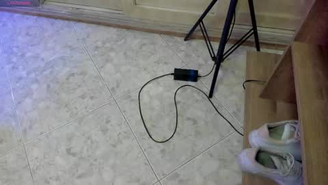 Snapshot of valeria_usuga chatting on May 6, 11:15 am valeria_usuga online show from May 6, 11:15 am